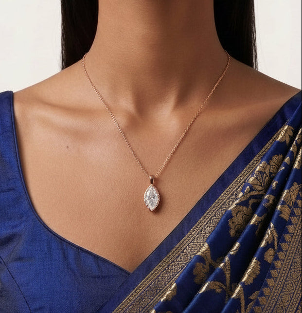 The Uniqe Shape 925 Silver Chain Pendant
