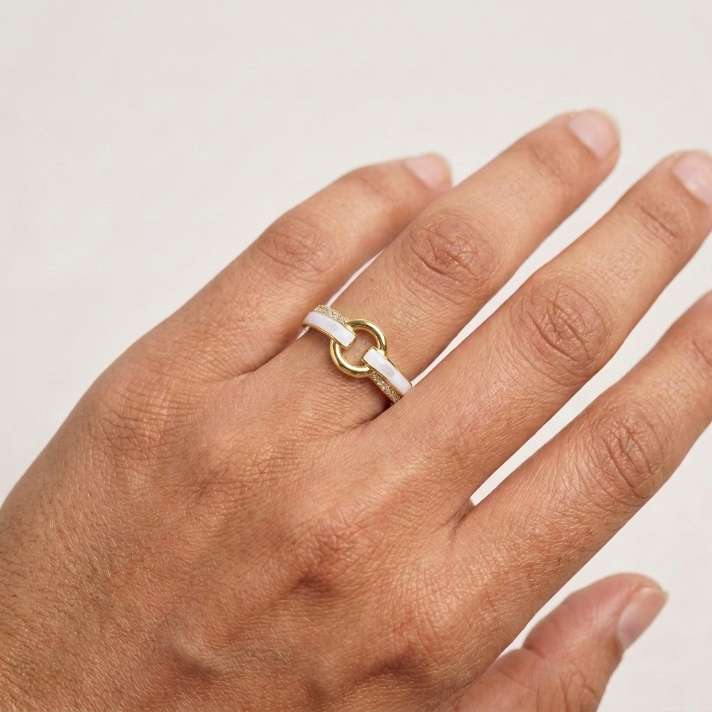 Modern Sterling Silver Interlocking Halo Band
