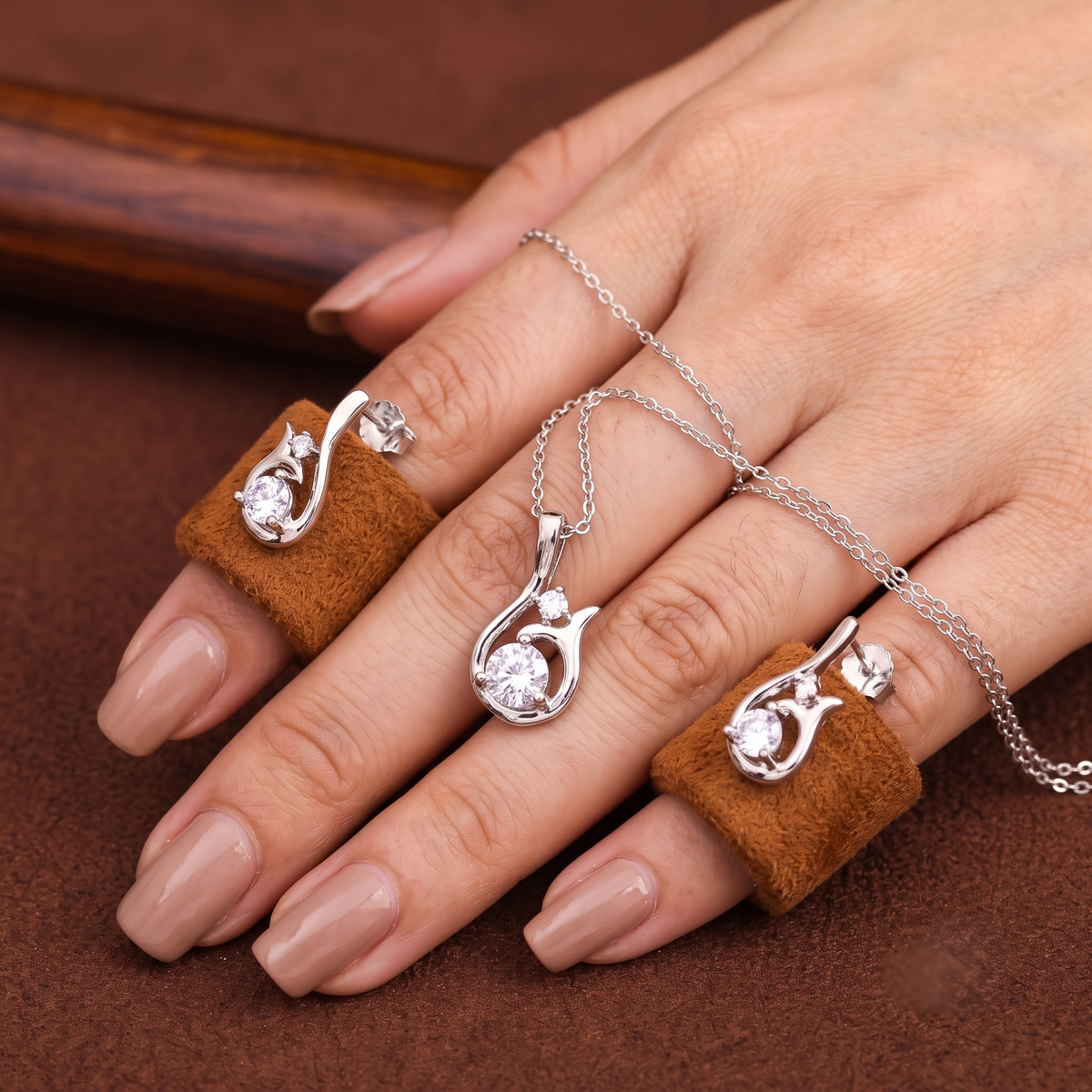 The Hook Shape Silver Chain Pendant