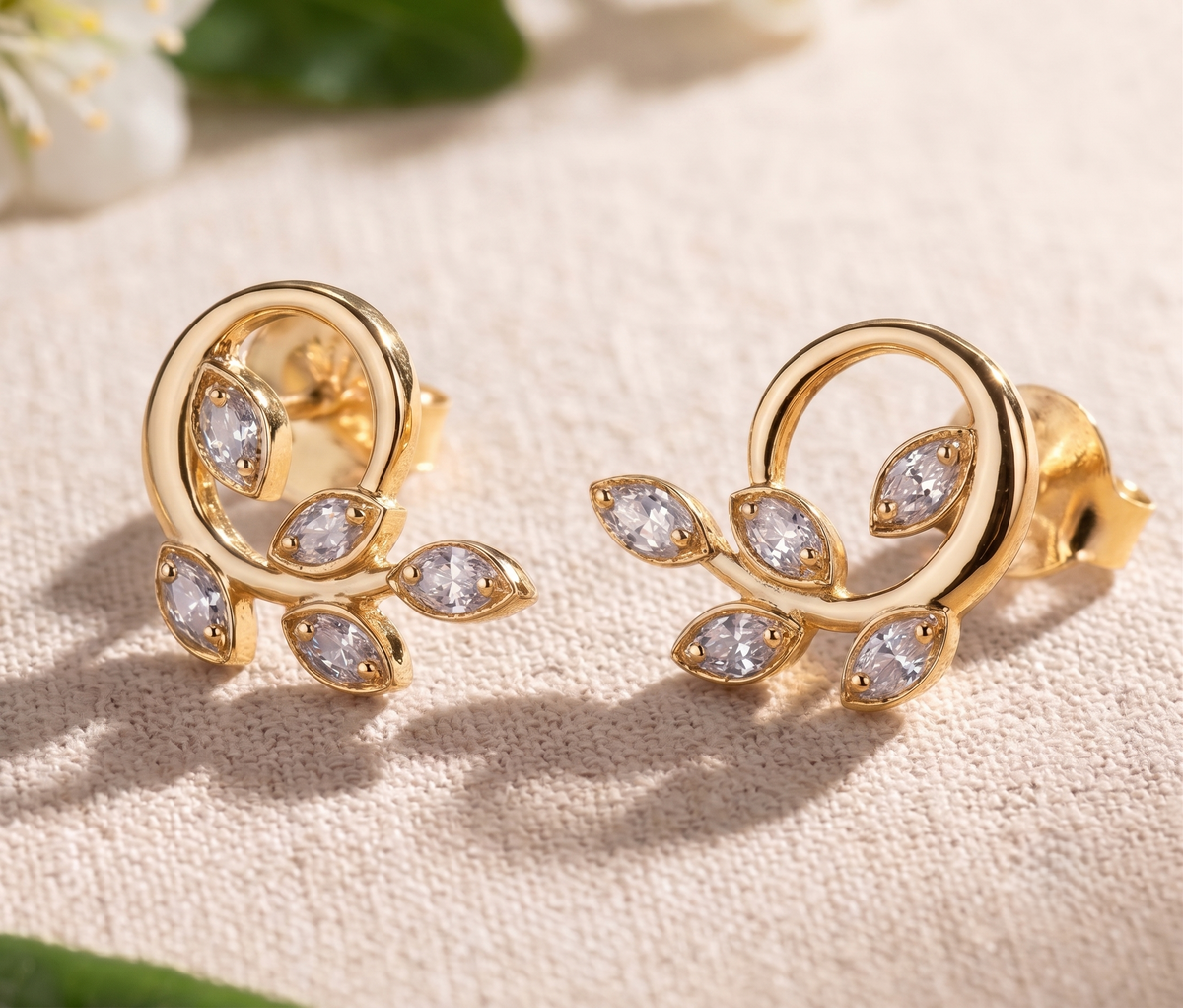 Sparkling Marquise Leaf Motif Silver Earrings