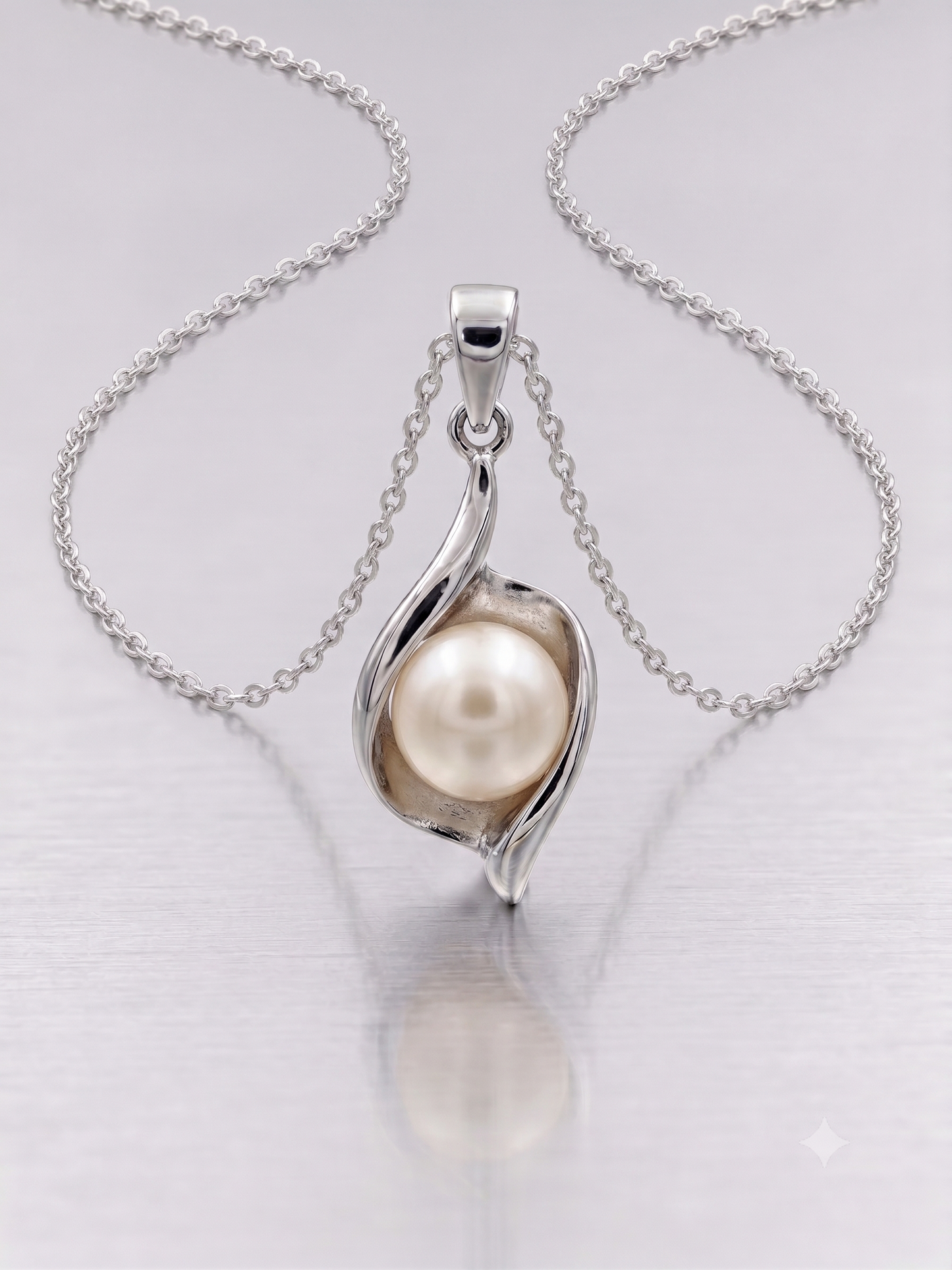 the star shaped 925 silver pendant