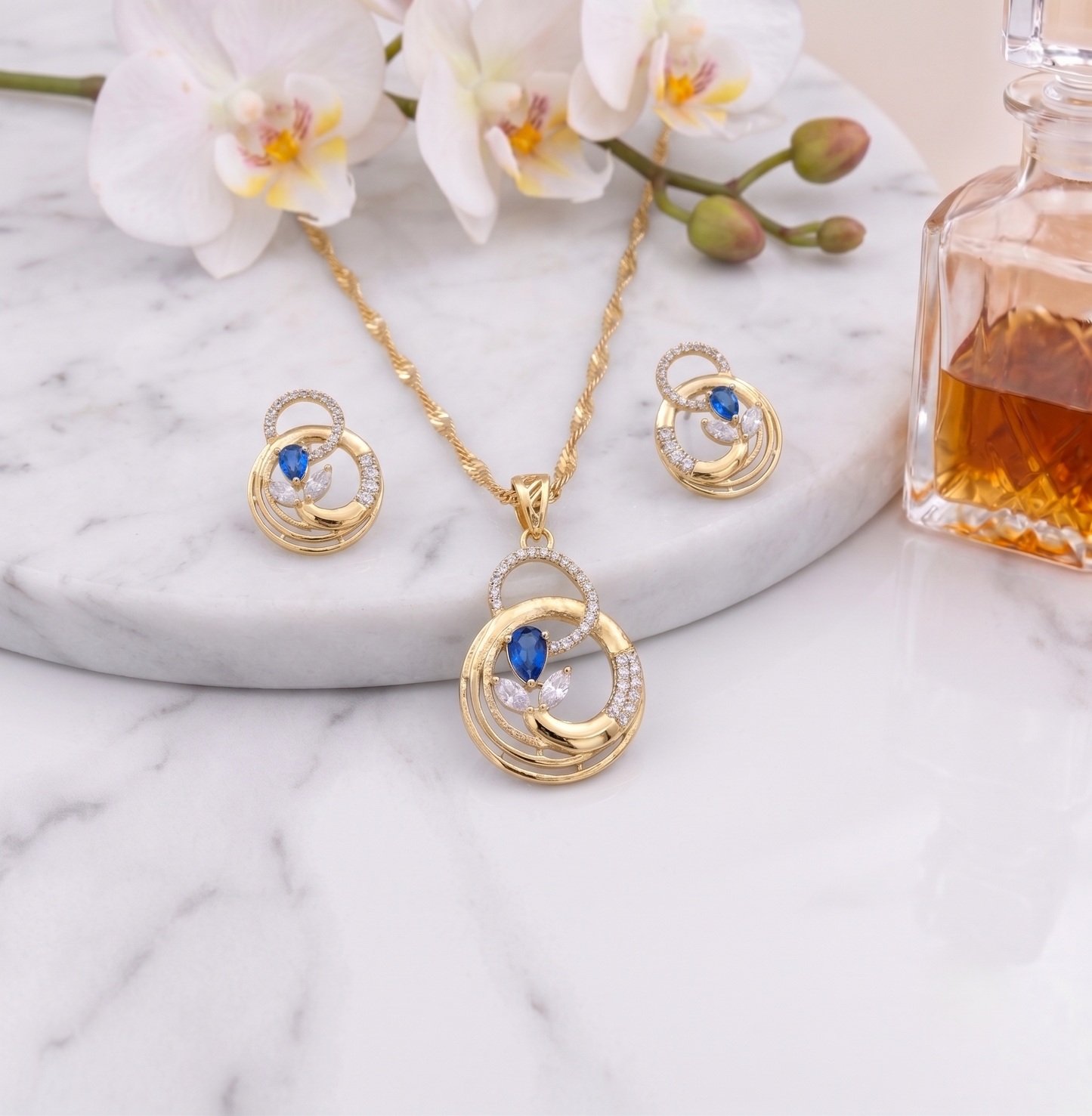 Ethereal Sapphire Interlocking Silver Pendant Set