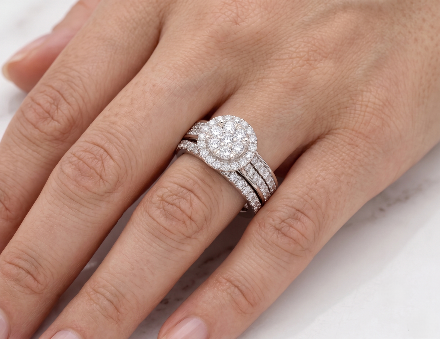 A White Gold or Platinum Bridal 925 Silver Ring
