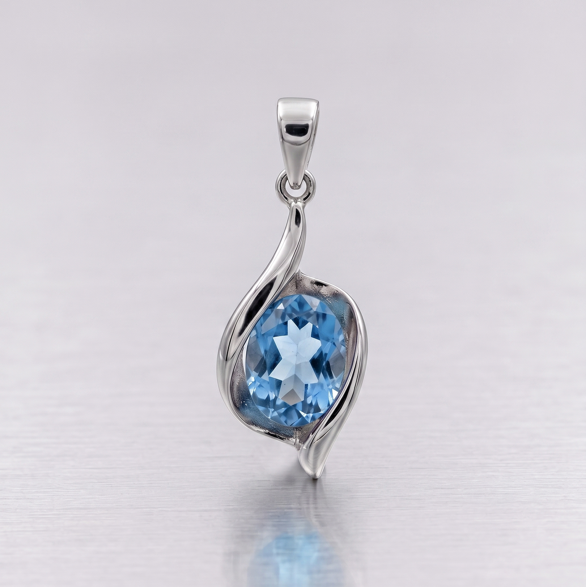the star shaped 925 silver pendant