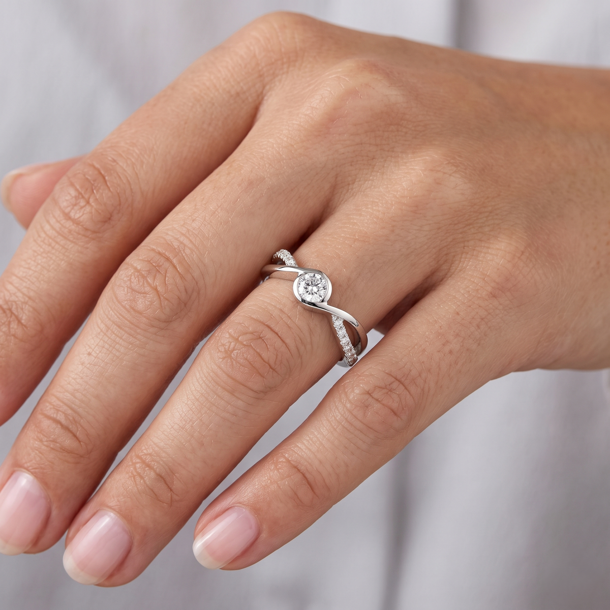 Sterling Silver Twisted Bezel Solitaire Ring