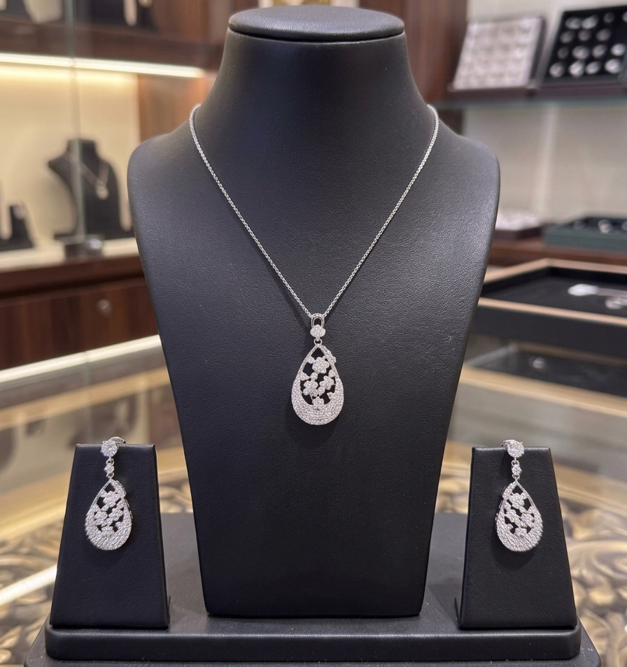 925 Sterling Silver Floral Teardrop Pendant Set