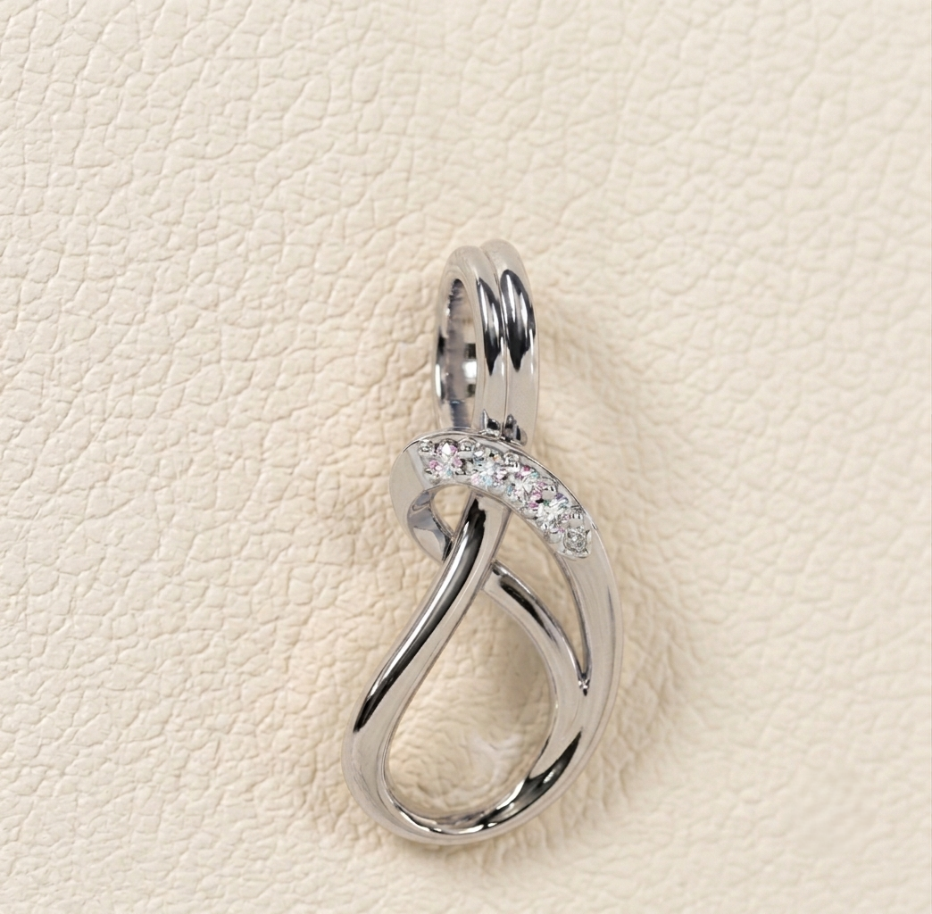 The Gold Plated 925 Silver Pendant