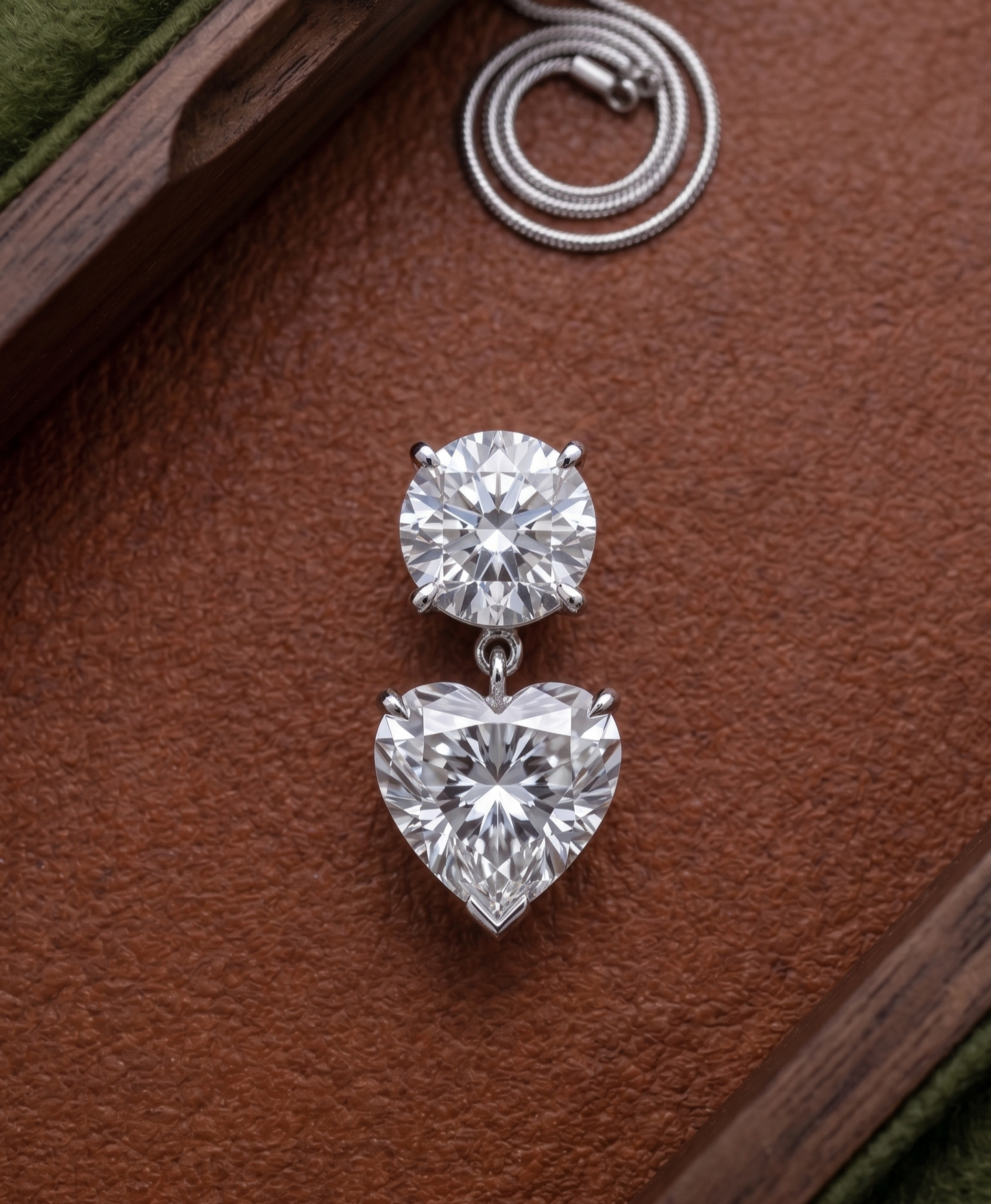 The White 925 Silver Chain Pendant