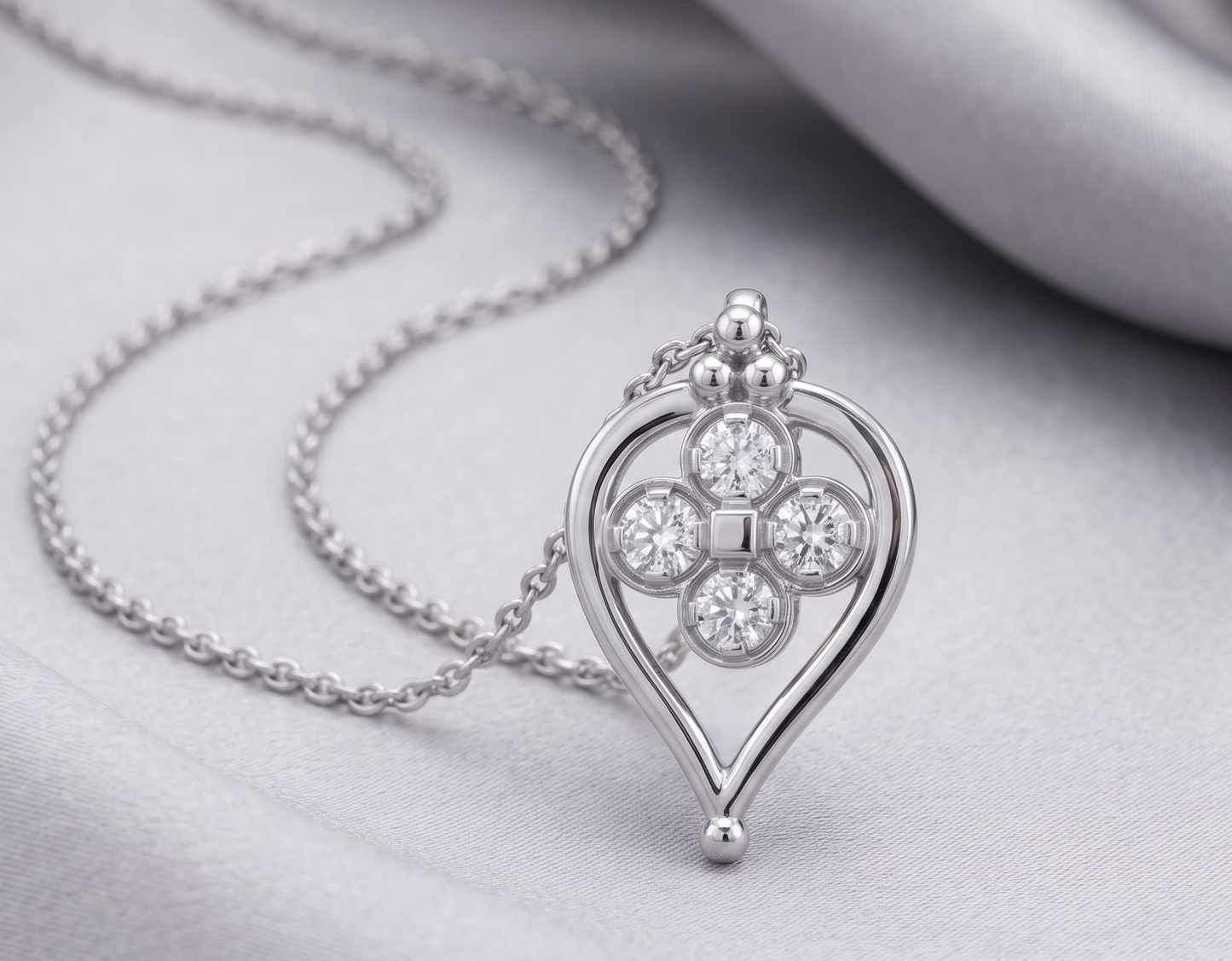 Sterling Silver Teardrop Quatrefoil Chain Pendant