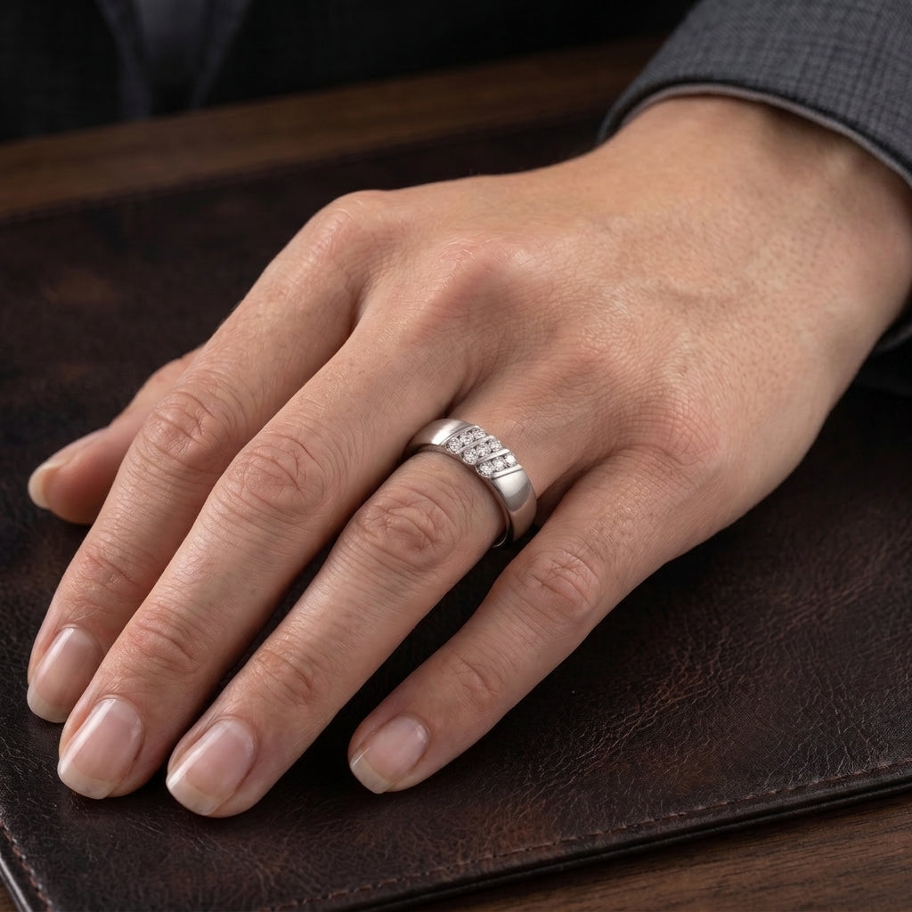 A 925 silver band ring