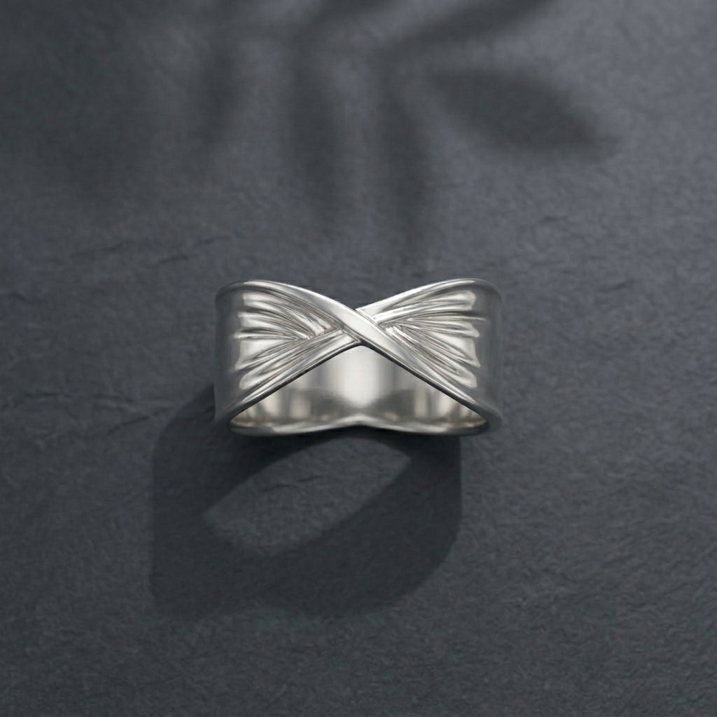 The Unique 925 Silver Band