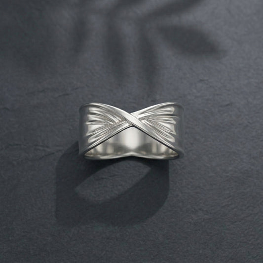 The Unique 925 Silver Band
