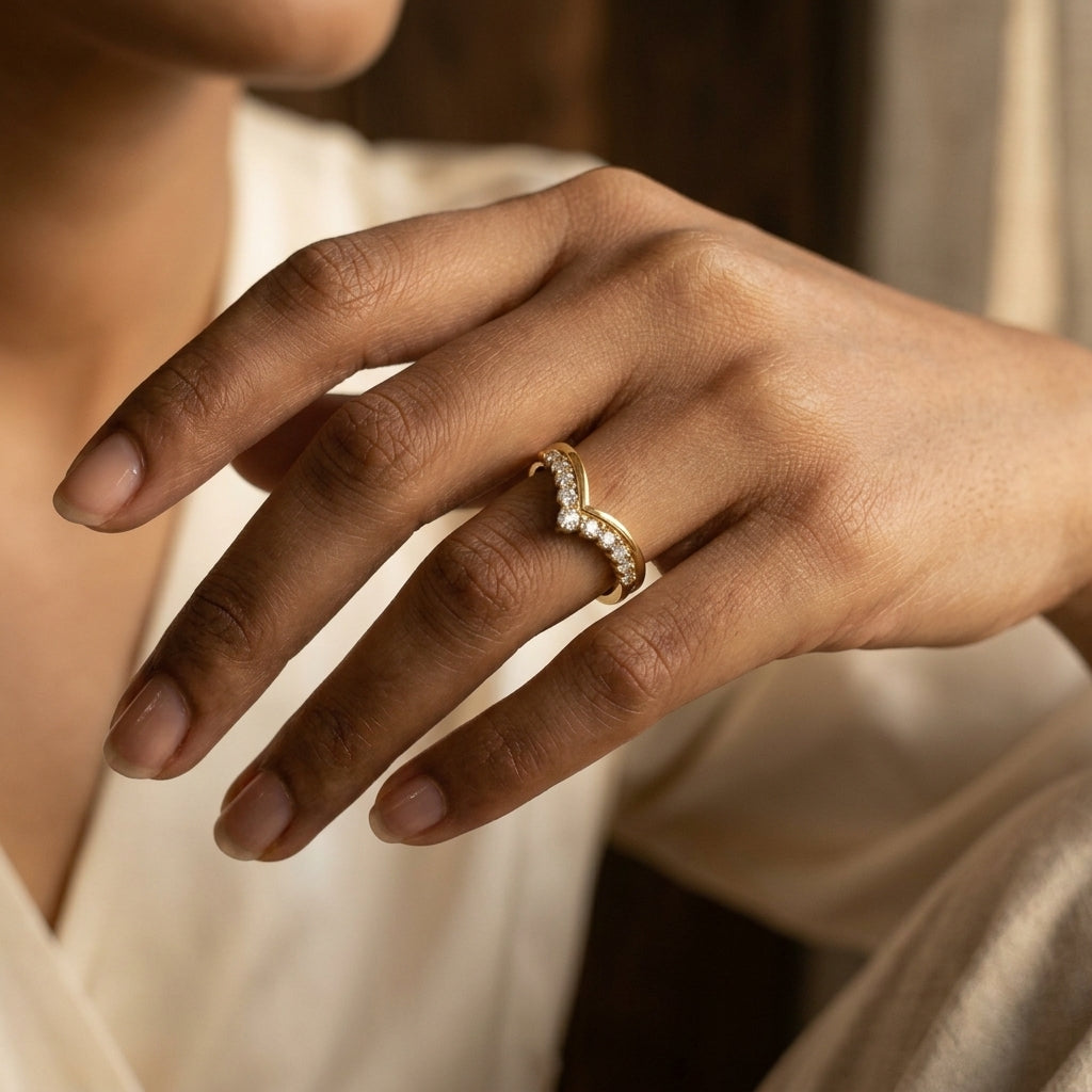 A White V-Shaped 925 Silver Ring