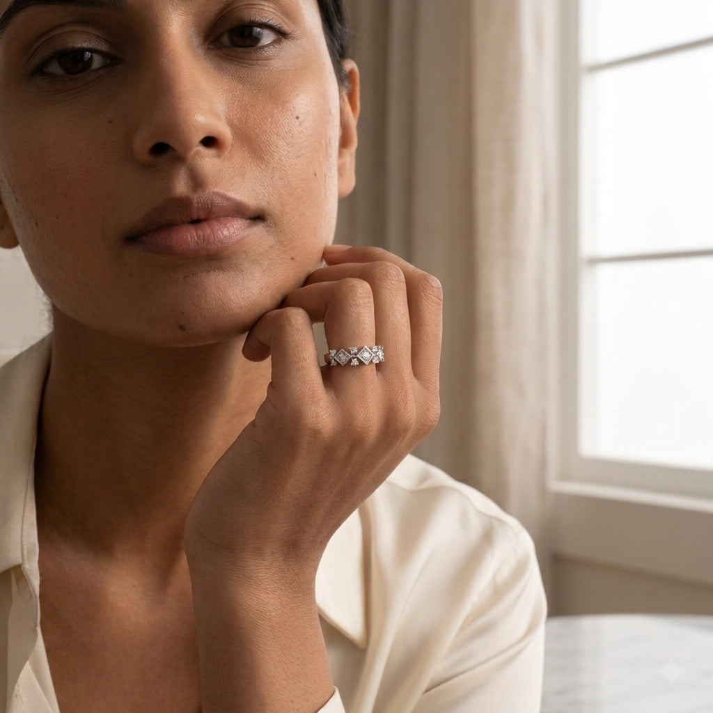 A silver band ring with a geometric 925 Silver Ring